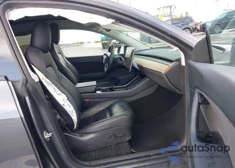 2020 Tesla Model Y Long Range Dual Motor All-Wheel Drive z USA, uszkodzony, nr VIN 5YJYGDEE3LF041559